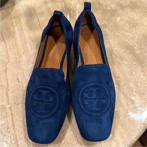 NWT tory Burch blue suede loafers . 7
